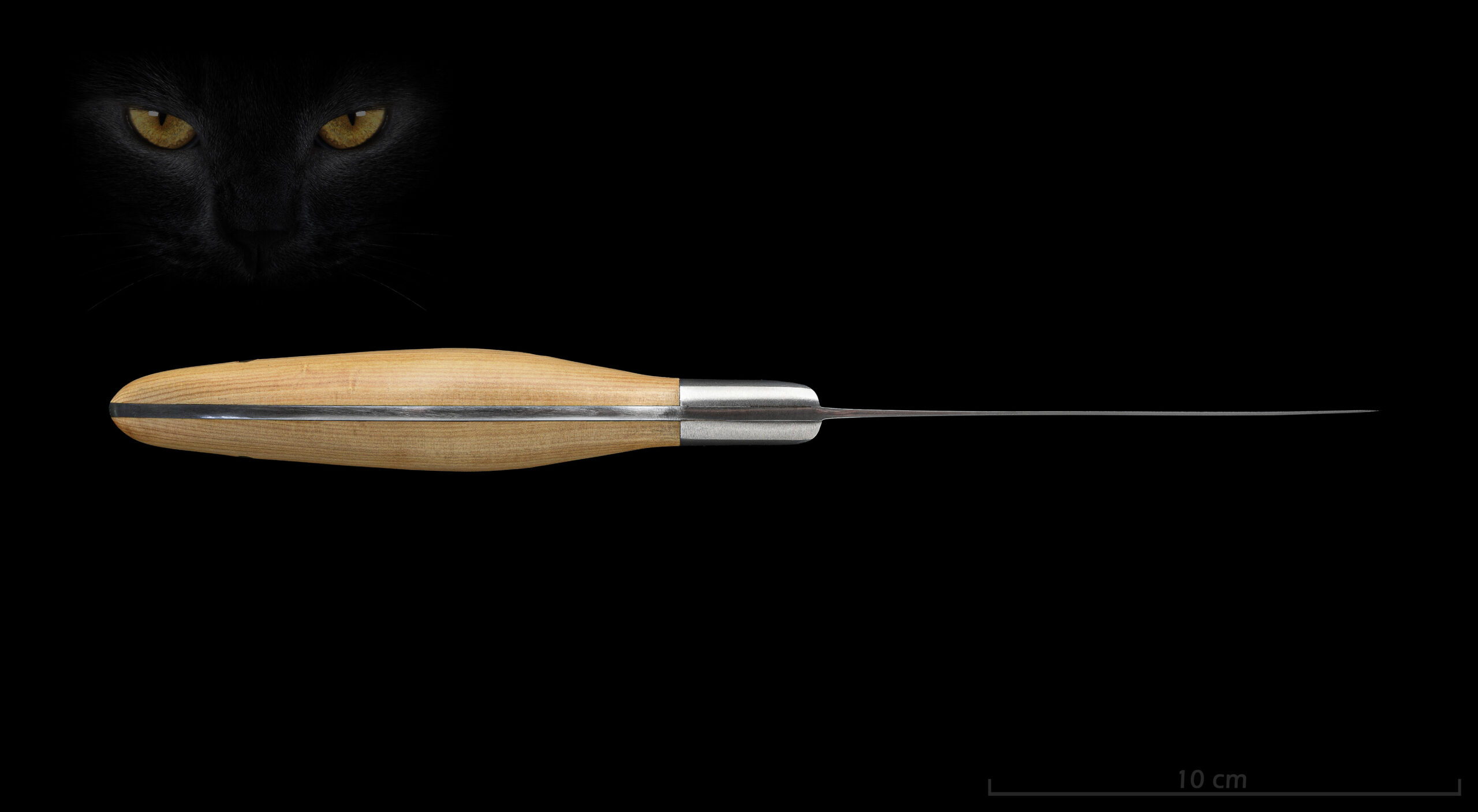 Couteau de table Sarkara - Création Jean-Loup Balitrand artisan coutelier - Atelier de coutellerie à Saint-Genix-les-Villages en Savoie - Photo Anthony Cottarel